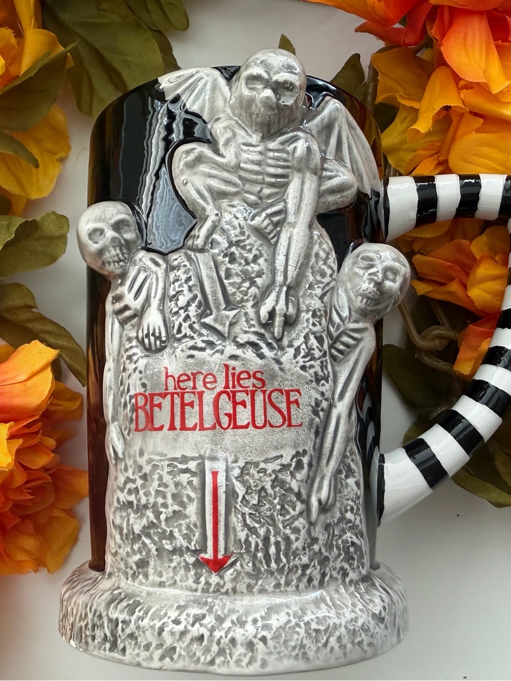 Betelgeuse 'Here Lies' Sculpted Mug - Black, White, Silver
